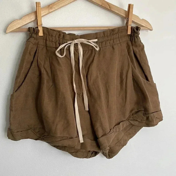 Aritzia | Wilfred Linnen Blend Shorts - Picture 2 of 11